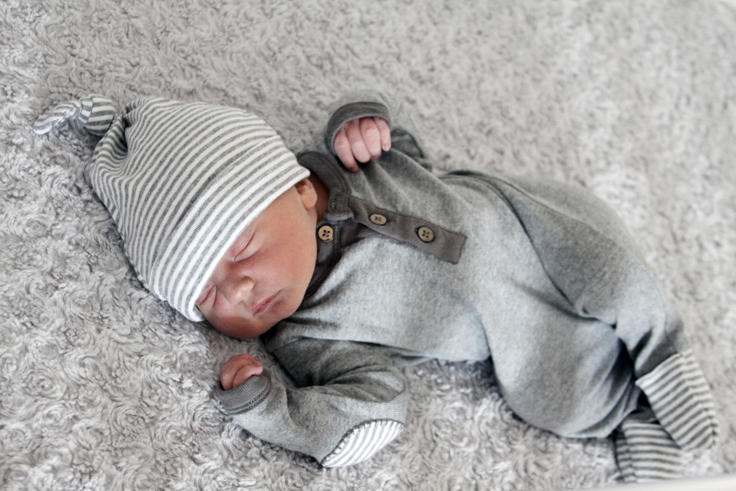 infant-sleeping
